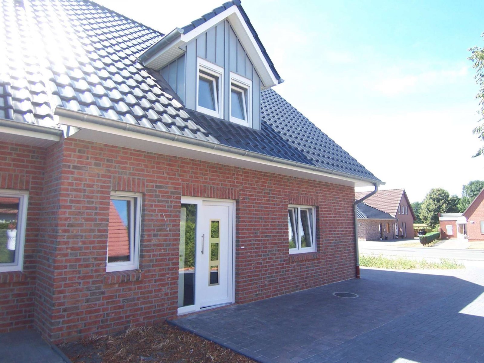 Hoogwaardige, nieuwe halfvrijstaande woning op een fantastische woonlocatie. 