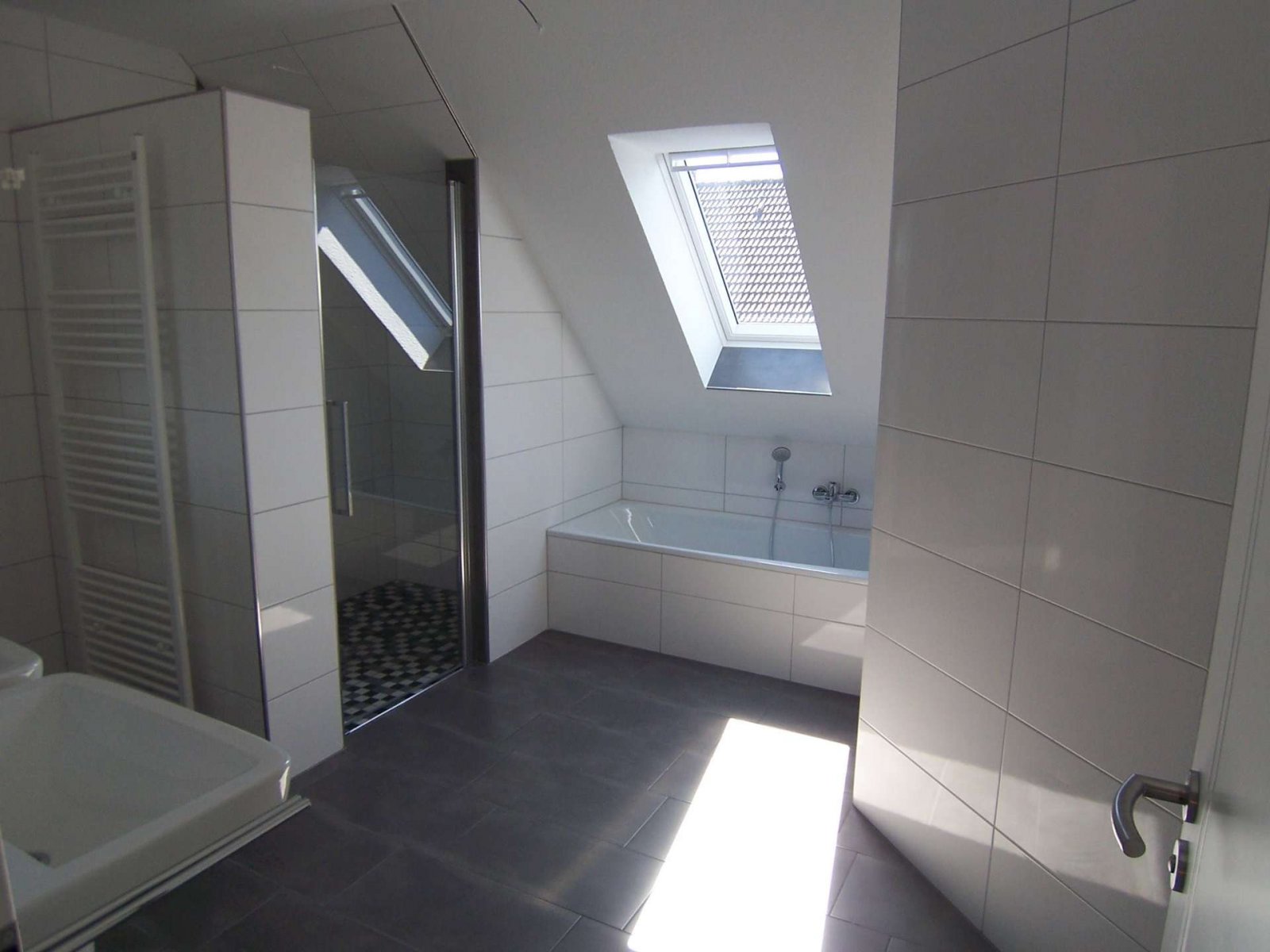 Hoogwaardige, nieuwe halfvrijstaande woning op een fantastische woonlocatie.