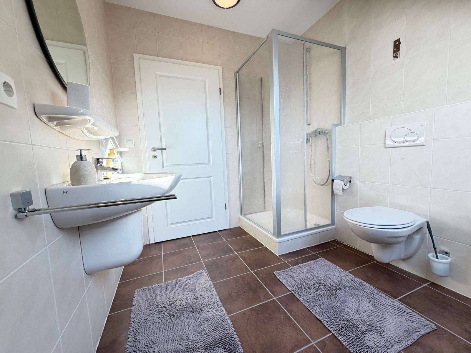 Geen commissie voor kopers! Stijlvolle elegantie gecombineerd met comfortabel wonen – uw droombungalow