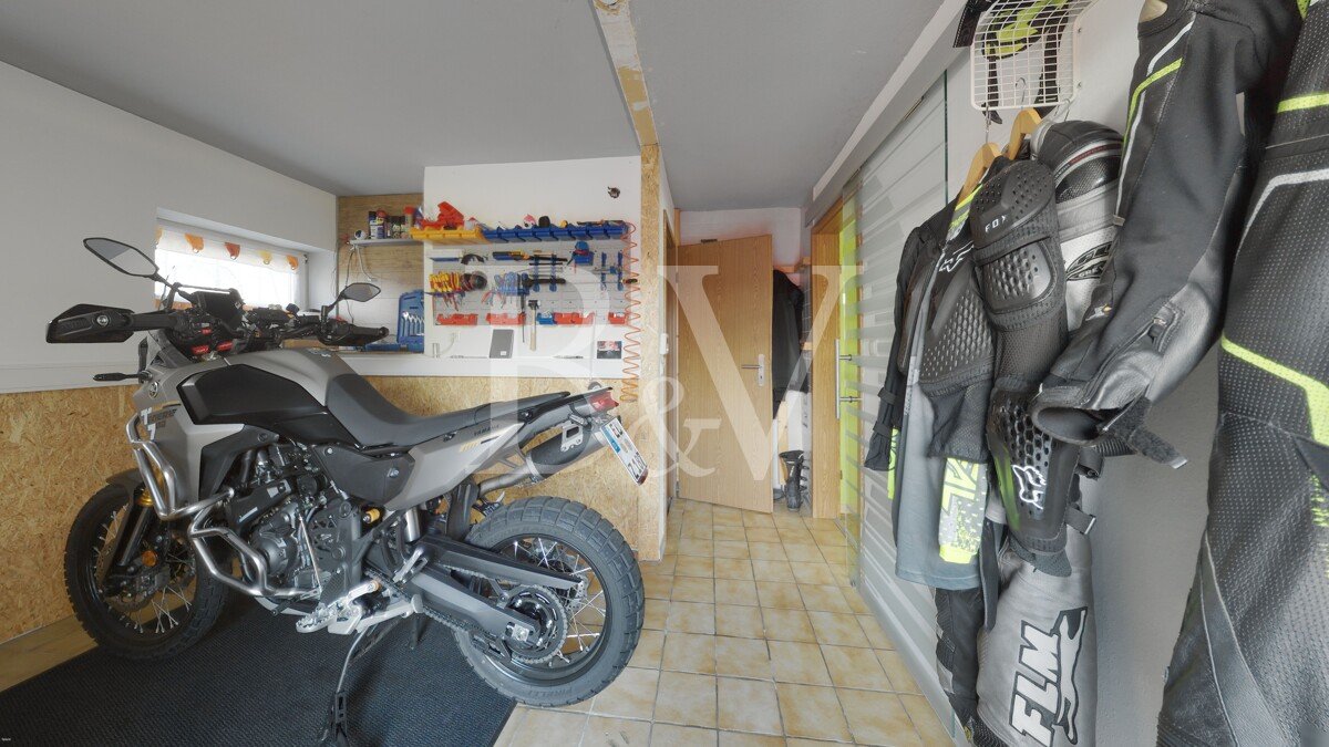 Rustig gelegen vrijstaande woning met zonnepanelen te koop in de wijk Dürenkämpe in Meppen.
