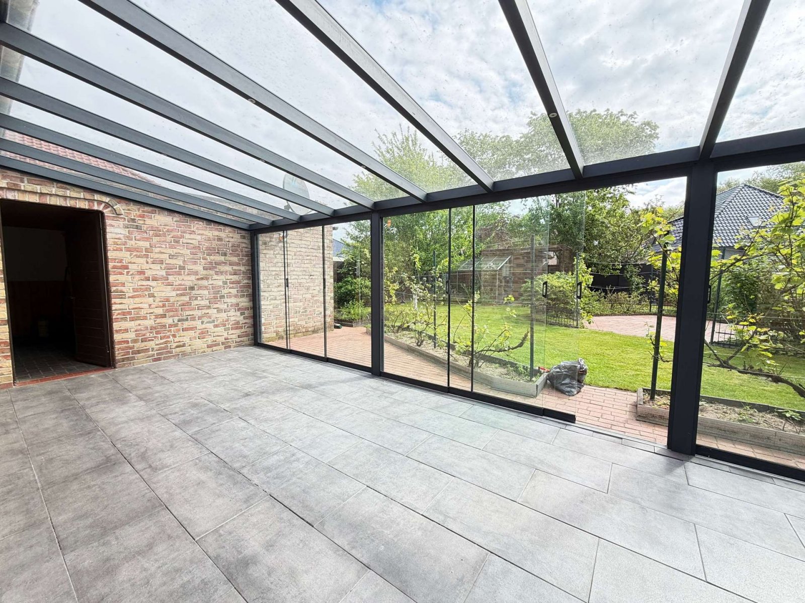 Moderne, tijdloze woning in een prachtige woonwijk - geen koperscommissie