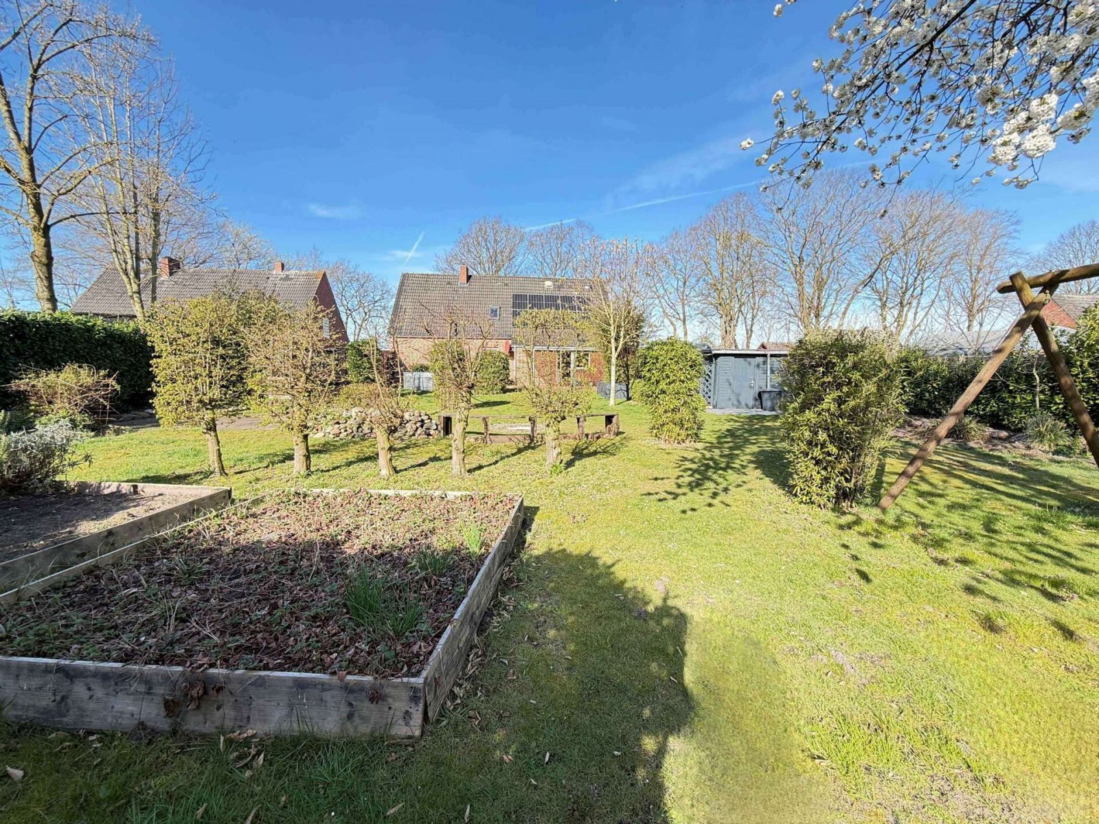 Geen commissie voor kopers! Een huis met karakter – opnieuw ontworpen voor modern wonen.