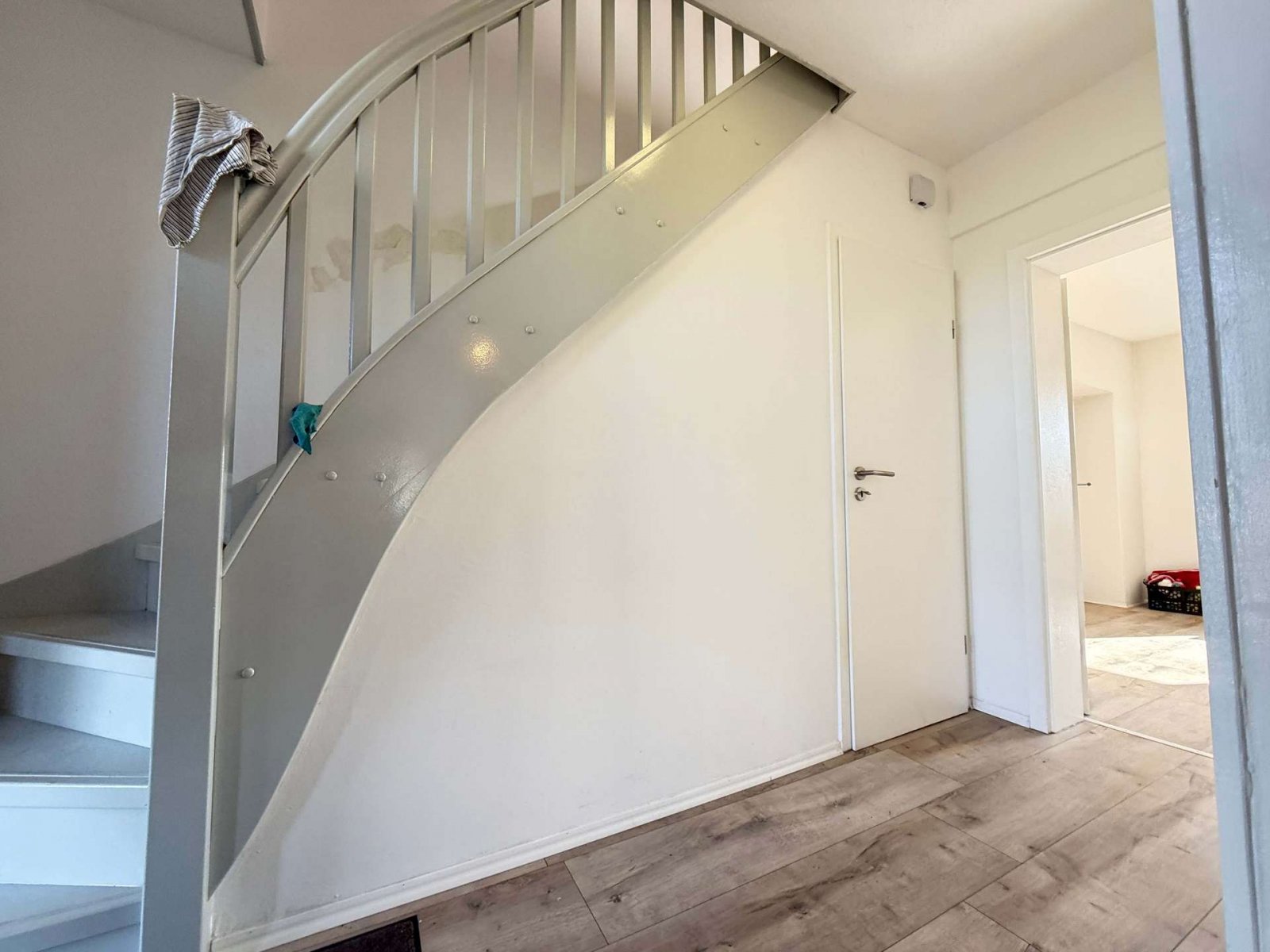 Geen commissie voor kopers! Een huis met karakter – opnieuw ontworpen voor modern wonen.