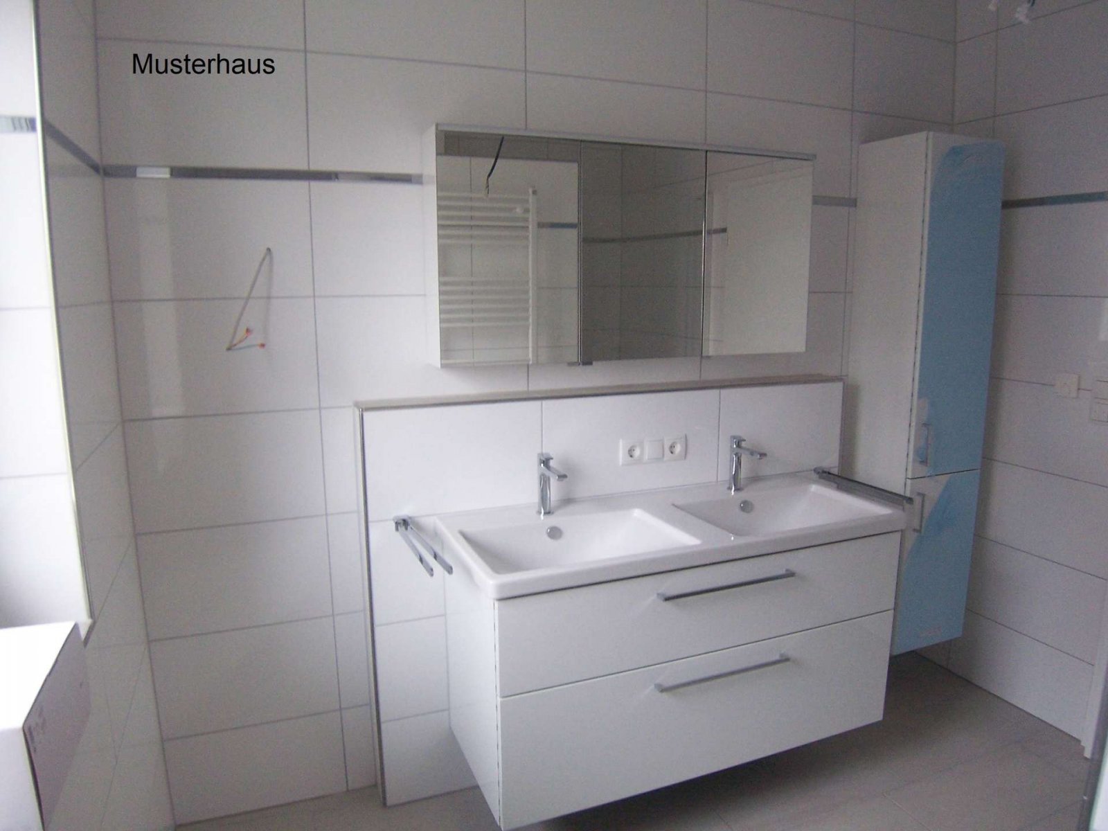 Ruime en moderne nieuwbouwbungalow met schilddak EH55!