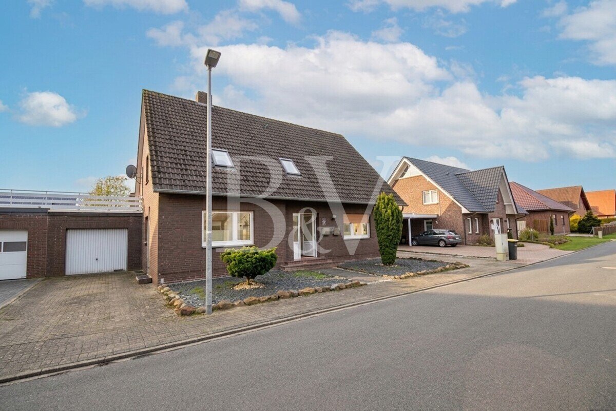 Rustig gelegen tweegezinswoning te koop in Werlte