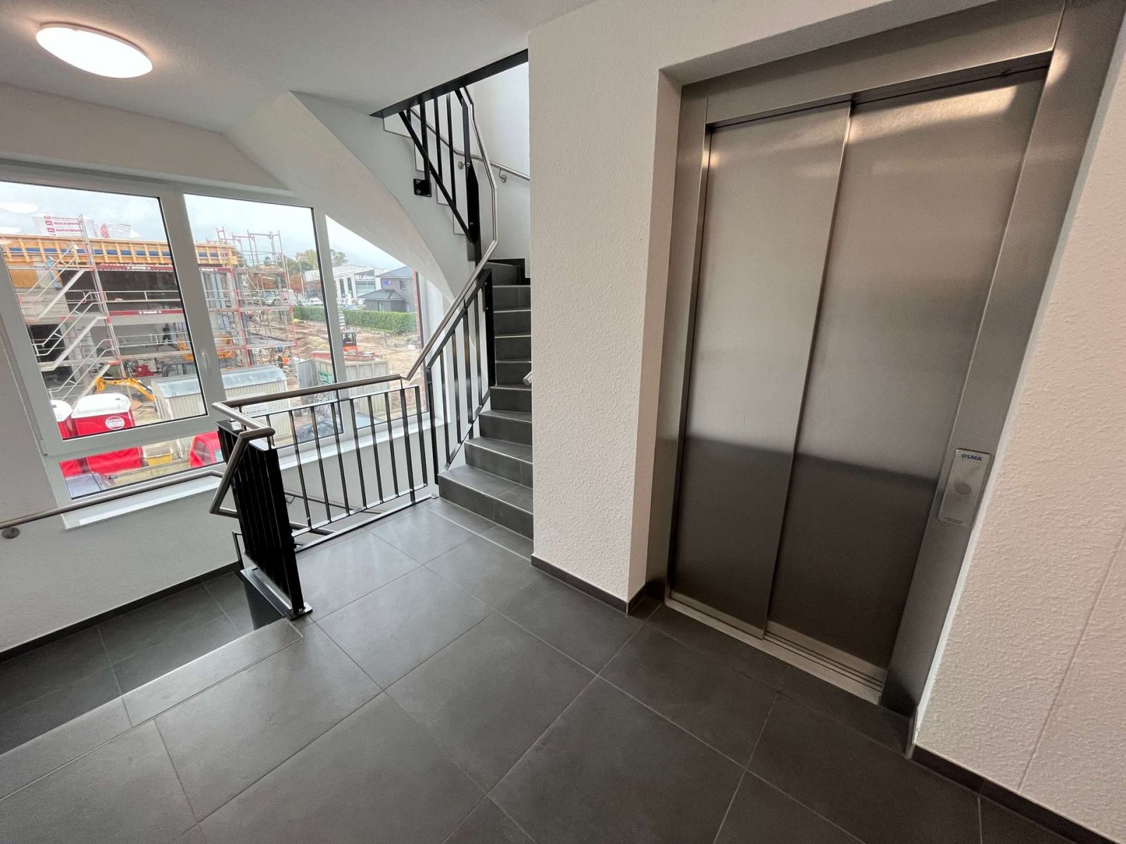 Modern wonen - Exclusief penthouse-appartement met 2 kamers op een toplocatie - Eerste bewoner