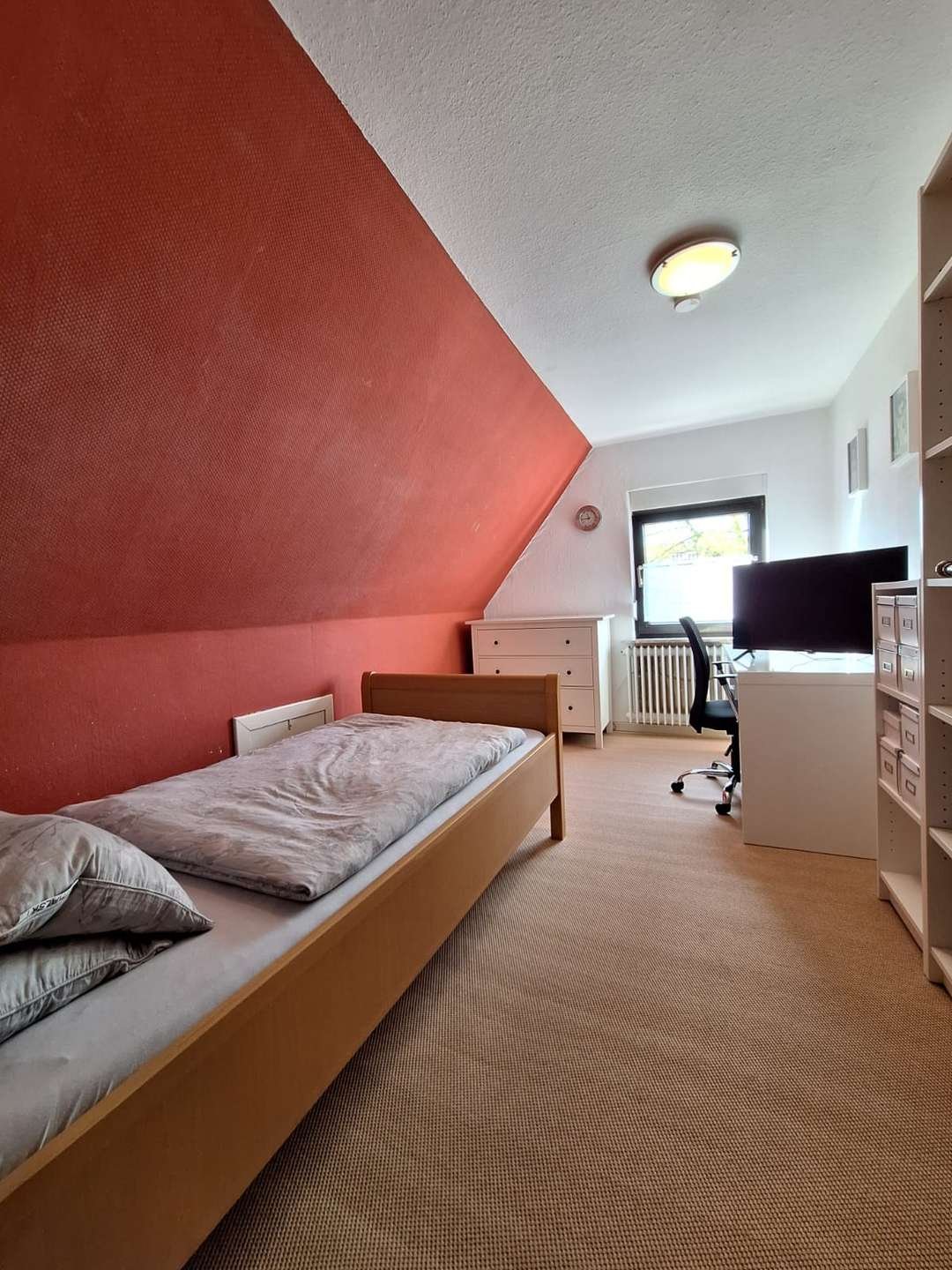 Vrijstaande woning met vrij uitzicht aan de achterzijde, vlakbij de haven!
