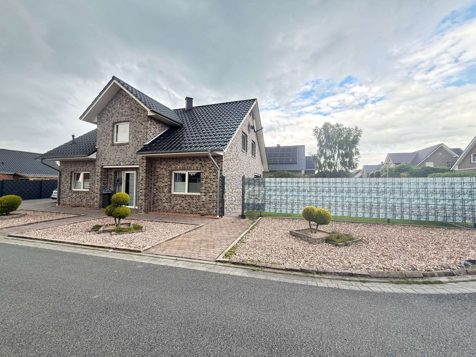 Geen commissie voor kopers - Gezinsgeluk op het hoogste niveau - Modern, comfortabel huis in Dörpen