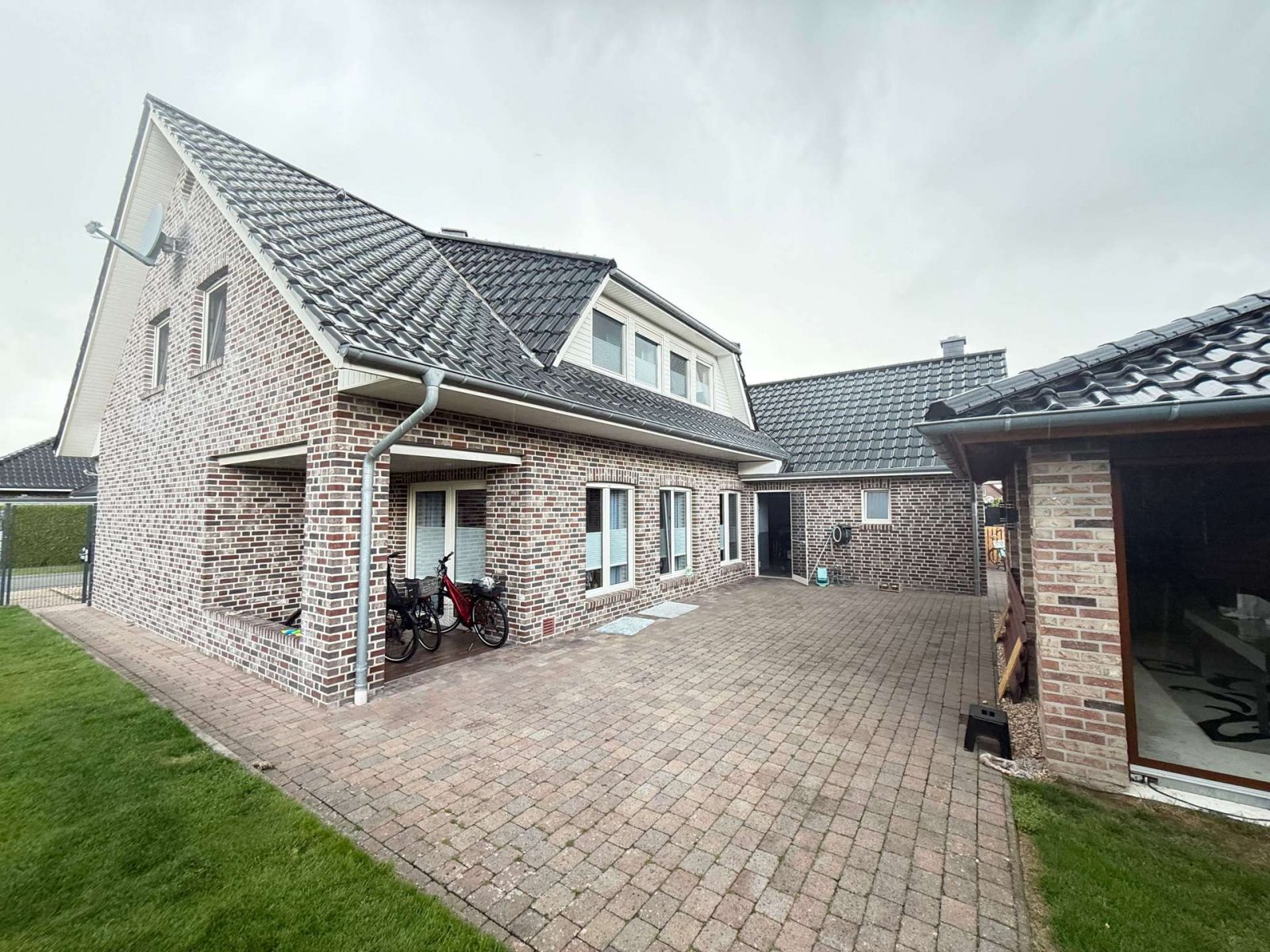 Geen commissie voor kopers - Gezinsgeluk op het hoogste niveau - Modern, comfortabel huis in Dörpen