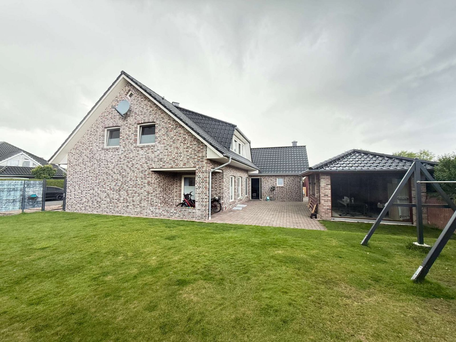 Geen commissie voor kopers - Gezinsgeluk op het hoogste niveau - Modern, comfortabel huis in Dörpen