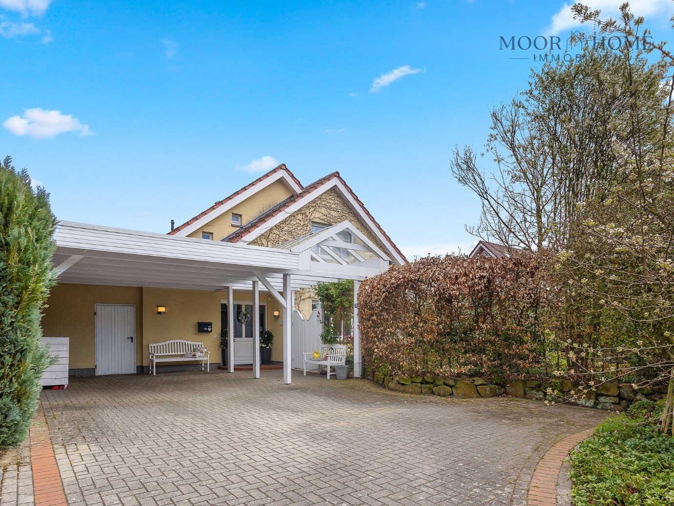 Vrijstaande woning in een rustige doodlopende straat met een grote tuin en veel ruimte in Wietmarschen-Lohne.
