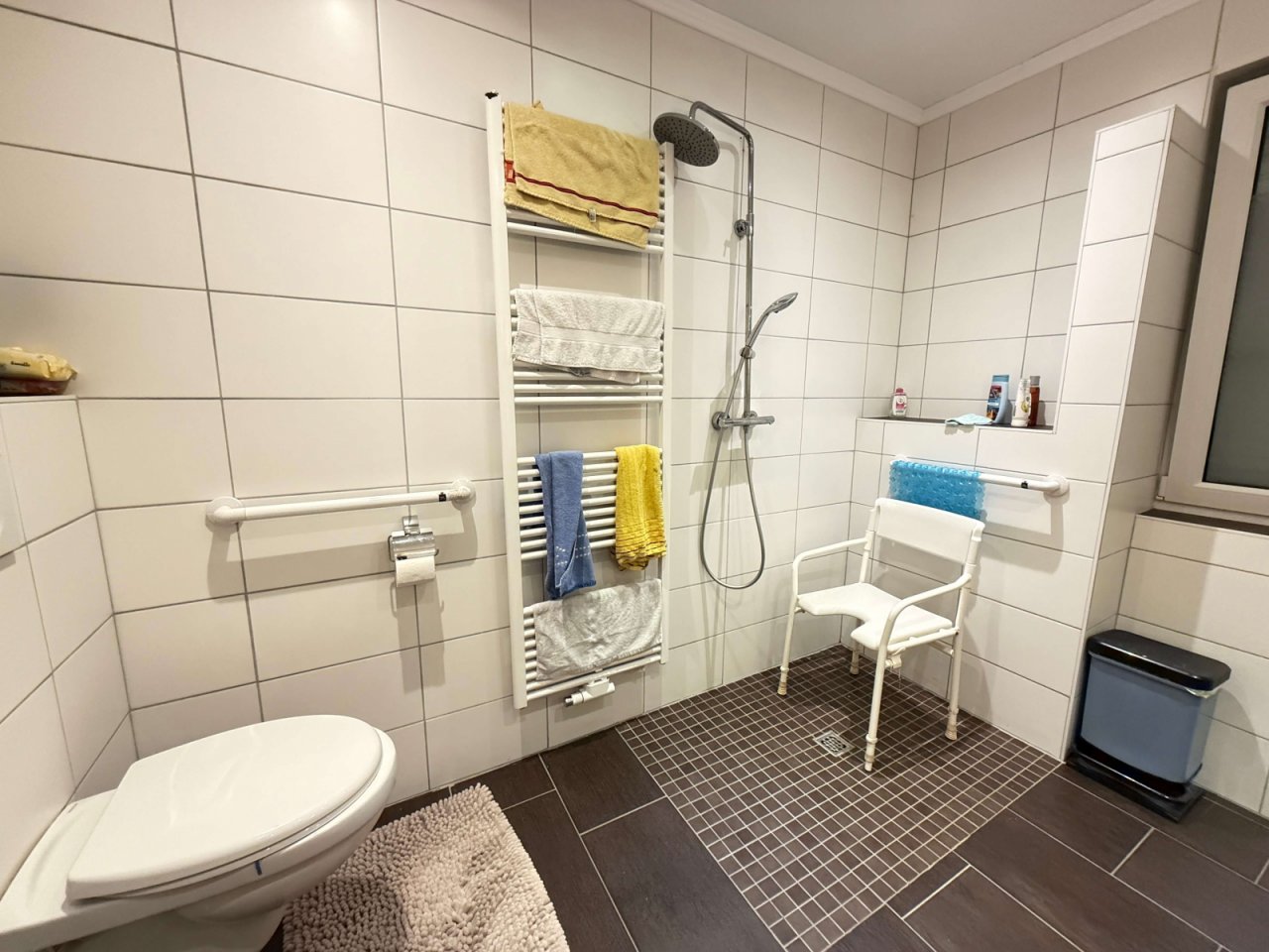 Badezimmer EG Badezimmer EG