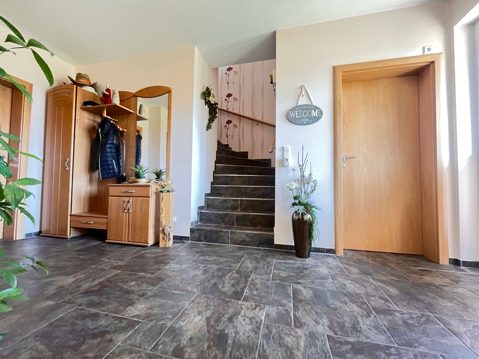 Idylle trifft auf Komfort – Ihr Traumhaus in Neurhede wartet auf Sie!