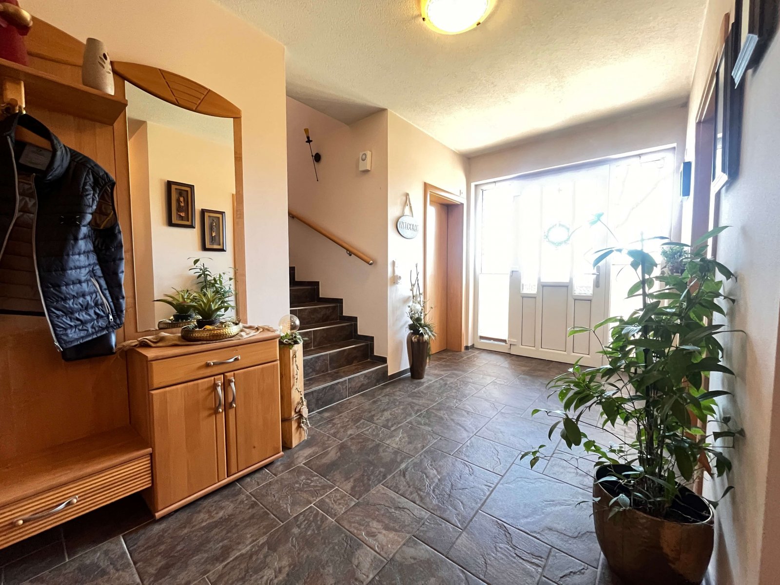 Idylle trifft auf Komfort – Ihr Traumhaus in Neurhede wartet auf Sie!