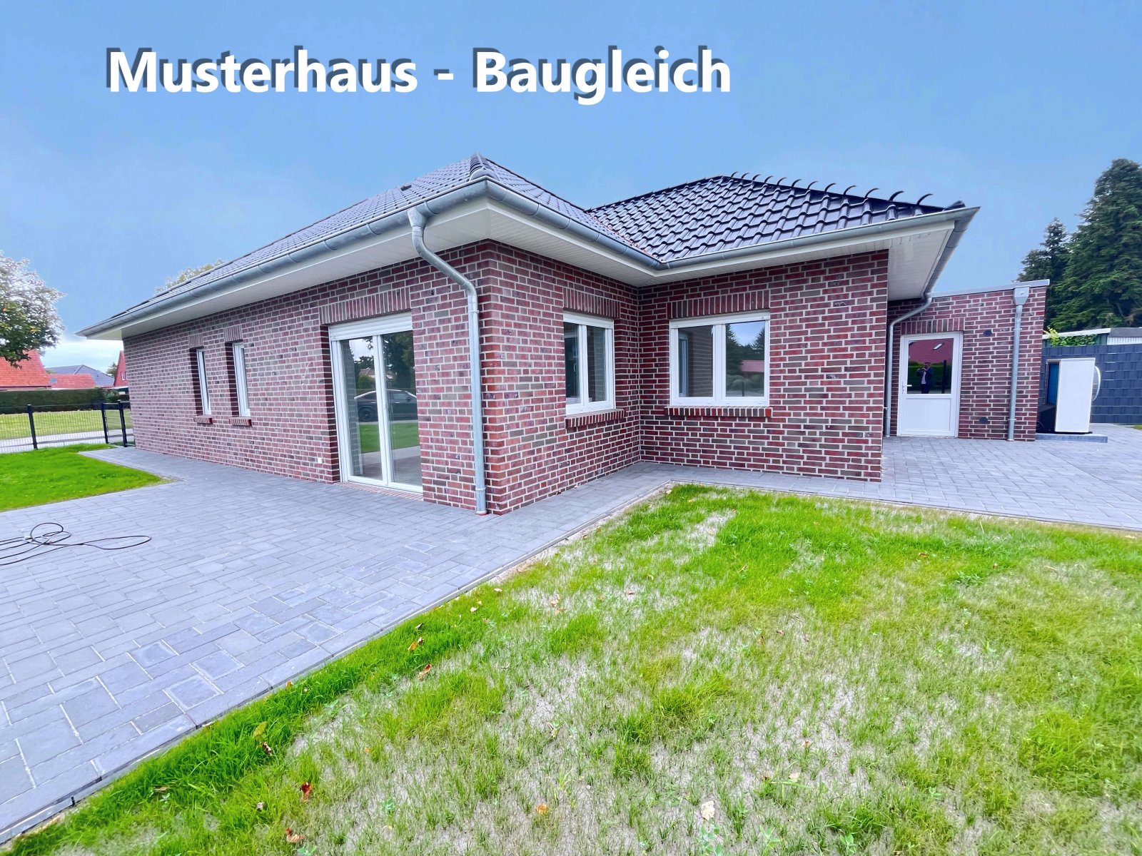 Käufer Provisionsfrei! Schicker Neubau-Bungalow - Sackgassenendlage!