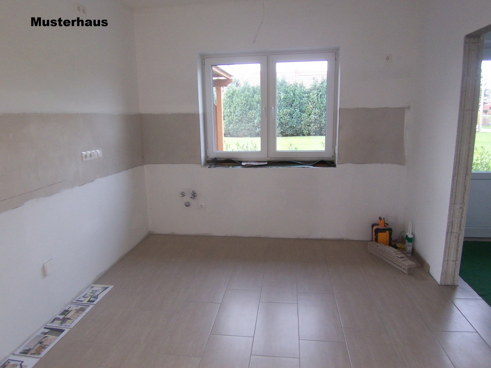 Moderner Edel-Bungalow in ruhiger Wohnlage!