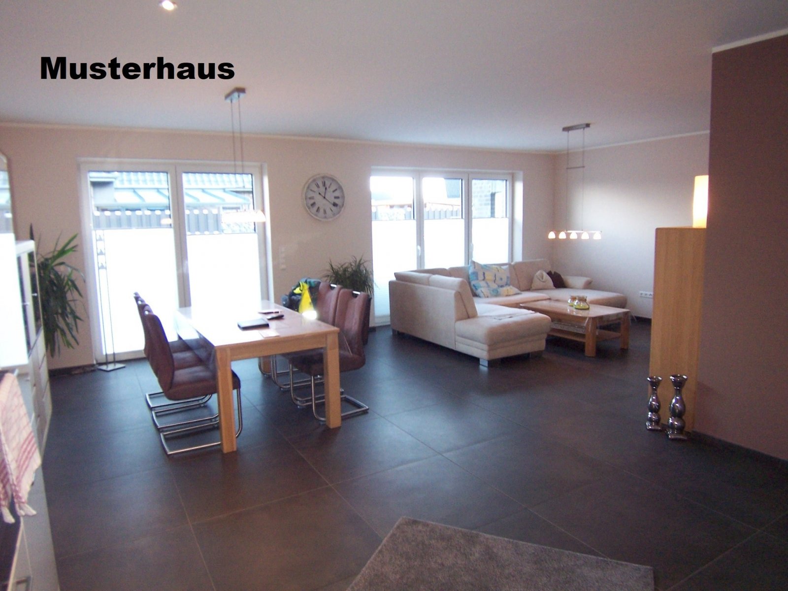 KFW 40+ Exkl. Neubau Doppelhaushälfte in beschaulicher