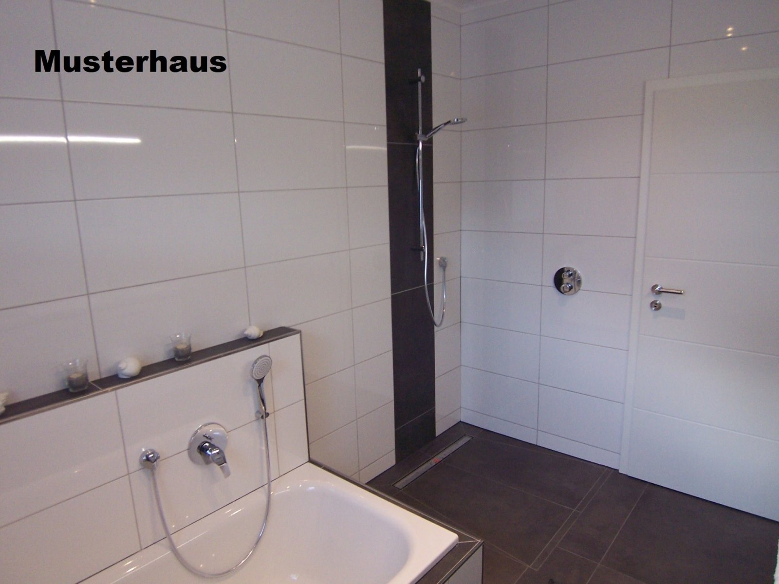 KFW 40+ Exkl. Neubau Doppelhaushälfte in beschaulicher