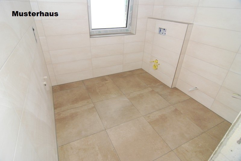 Moderner Neubau-Walmdachbungalow in bevorzugter Wohnlage!