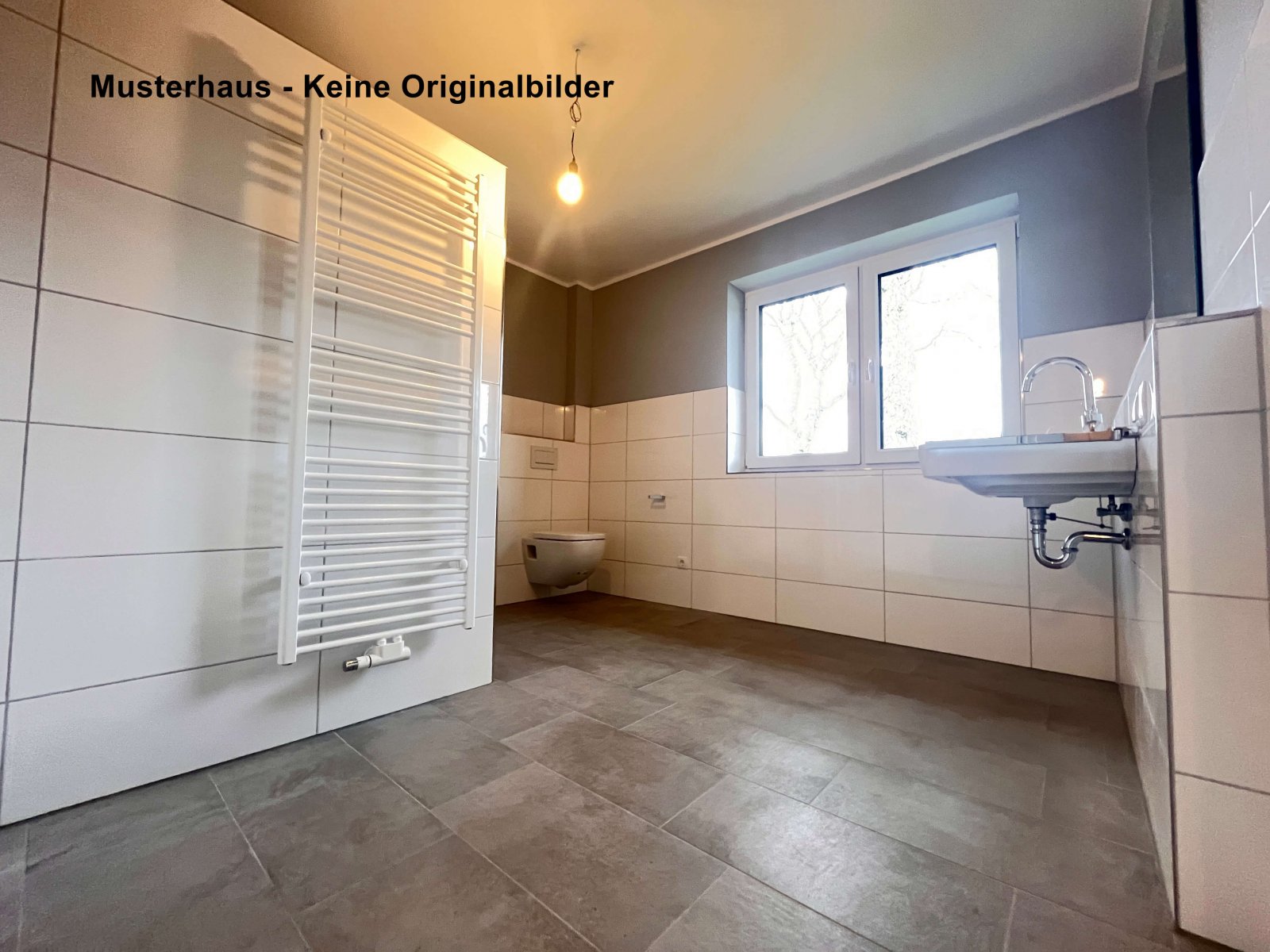 Provisionsfrei für Käufer: Neubau - Exklusiver Winkelwalmdachbungalow in toller Sackgassenlage!