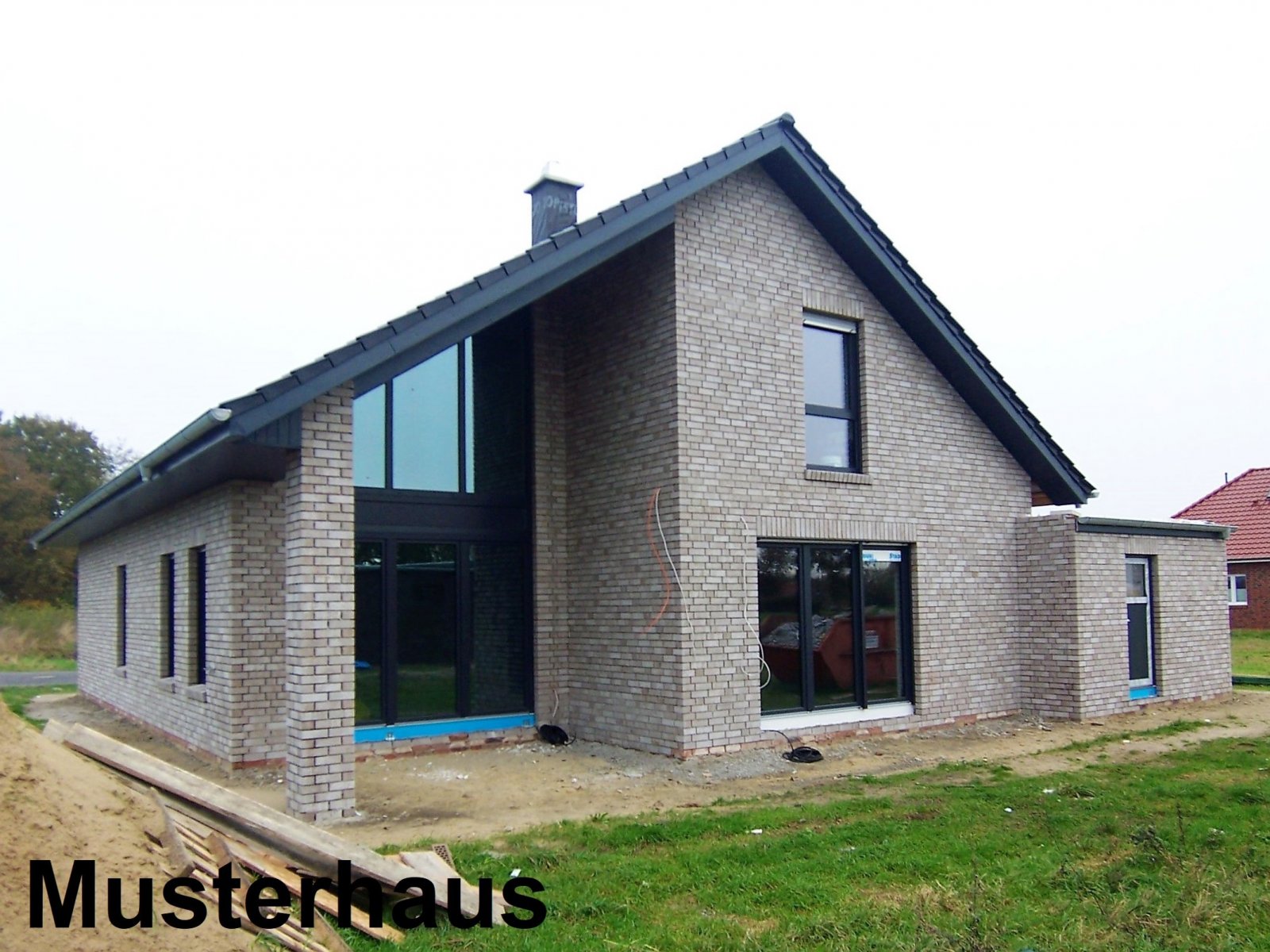 Exklusiver Neubau – Satteldachbungalow