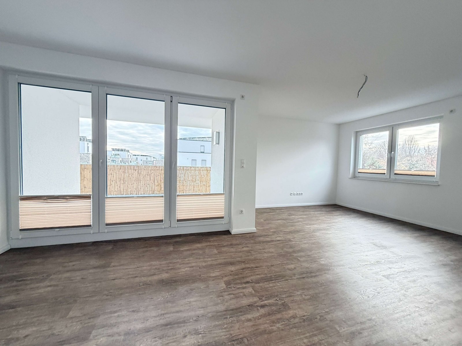 Käufer Provisionsfrei! Wertstabil & energieeffizient: Dreifamilienhaus in begehrter Wohnlage