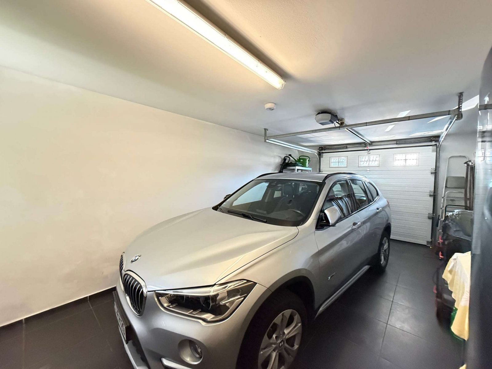 garage garage